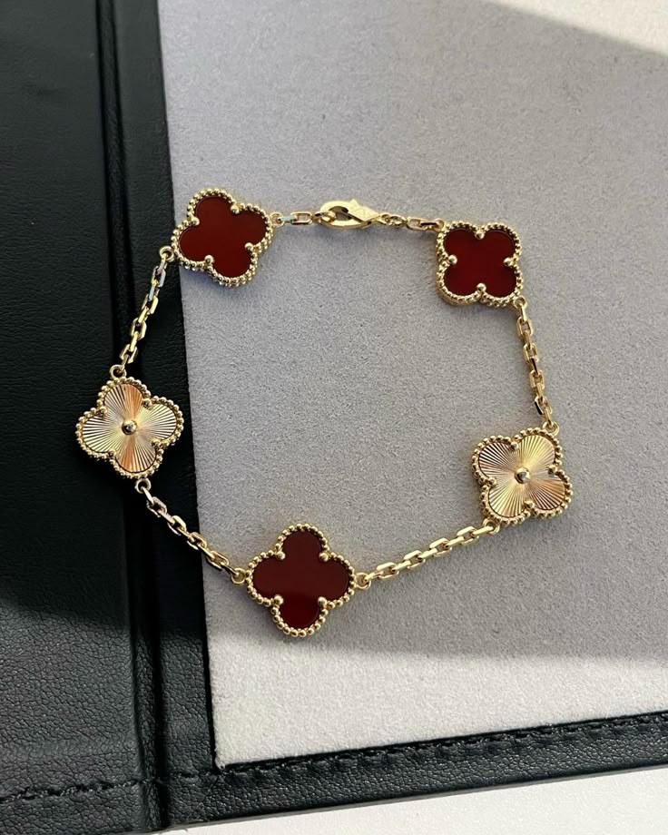 Bracelet 5 Motifs VC - Red
